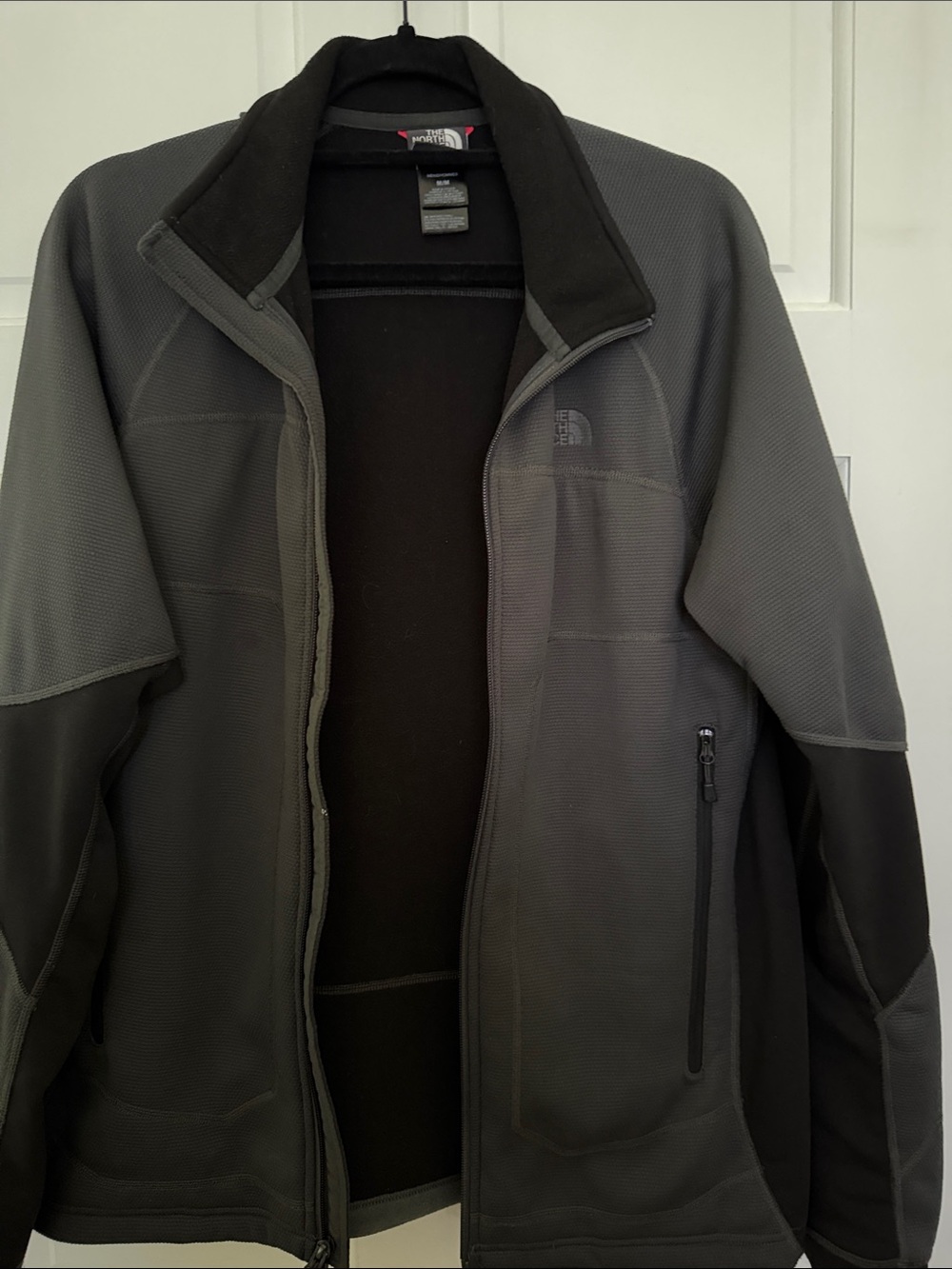 The North Face Men's Dark Gray Performance Jacket medium